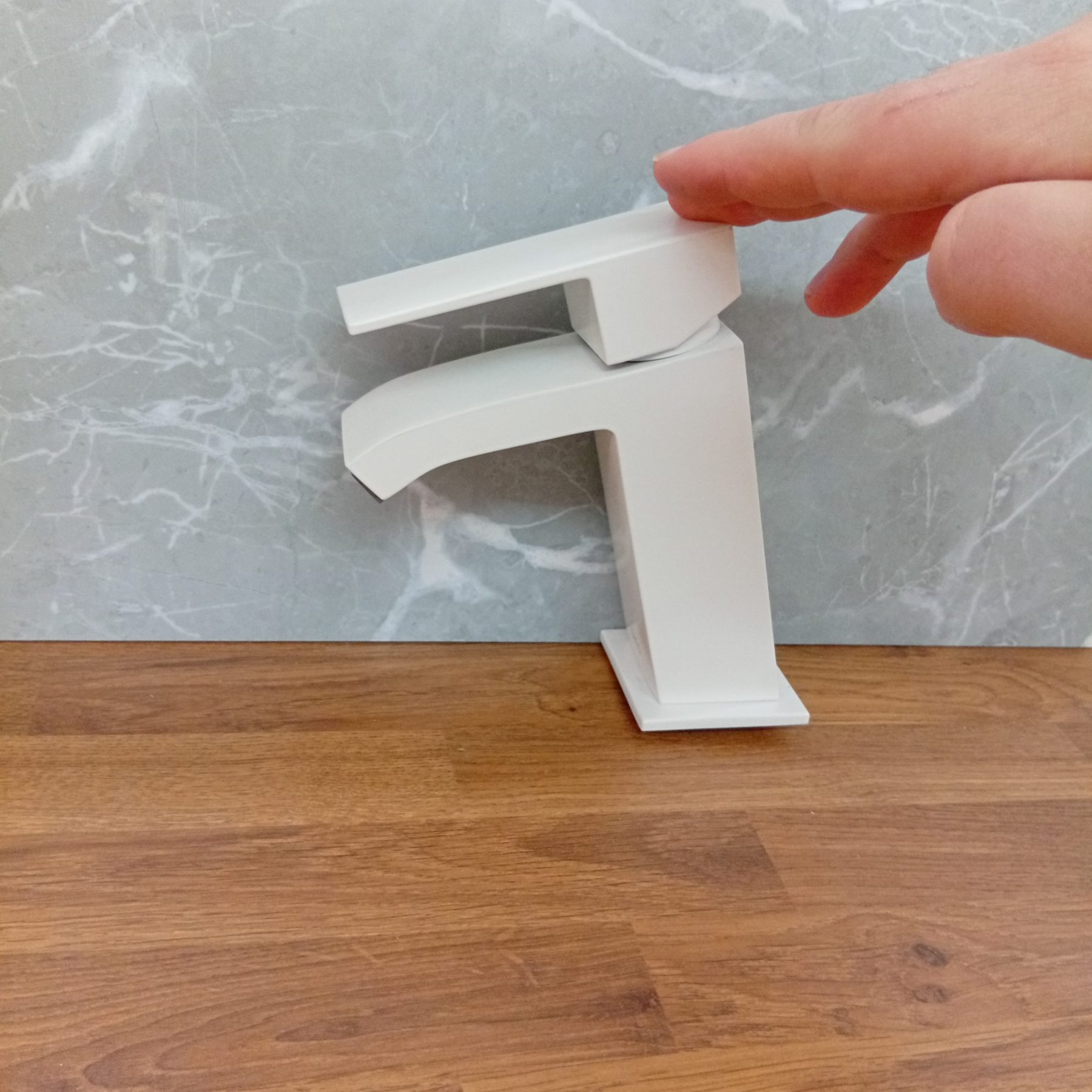 Mitigeur lavabo cascade Blanc