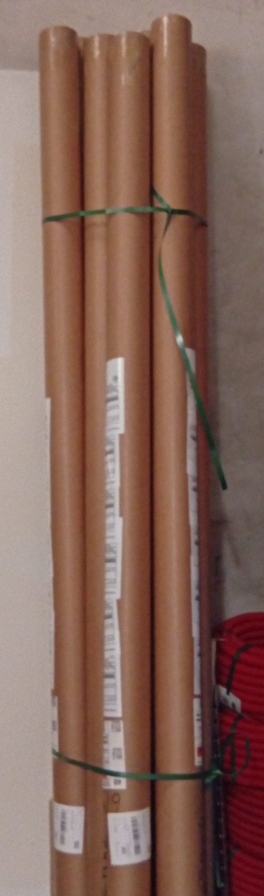 Tube rond carton 2.50m (idéal D.I.Y)